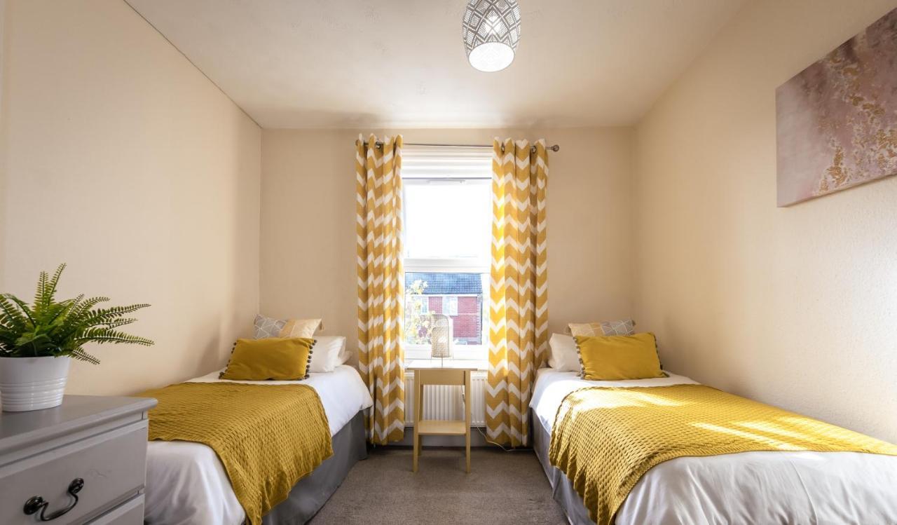 3-Bedroom House L Fast Wi-Fi L Garden L Newly Decorated L Close To Shops And Restaurants Bournemouth Exterior foto